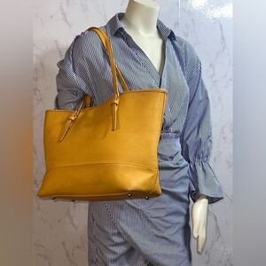 Urban Expressions Tote